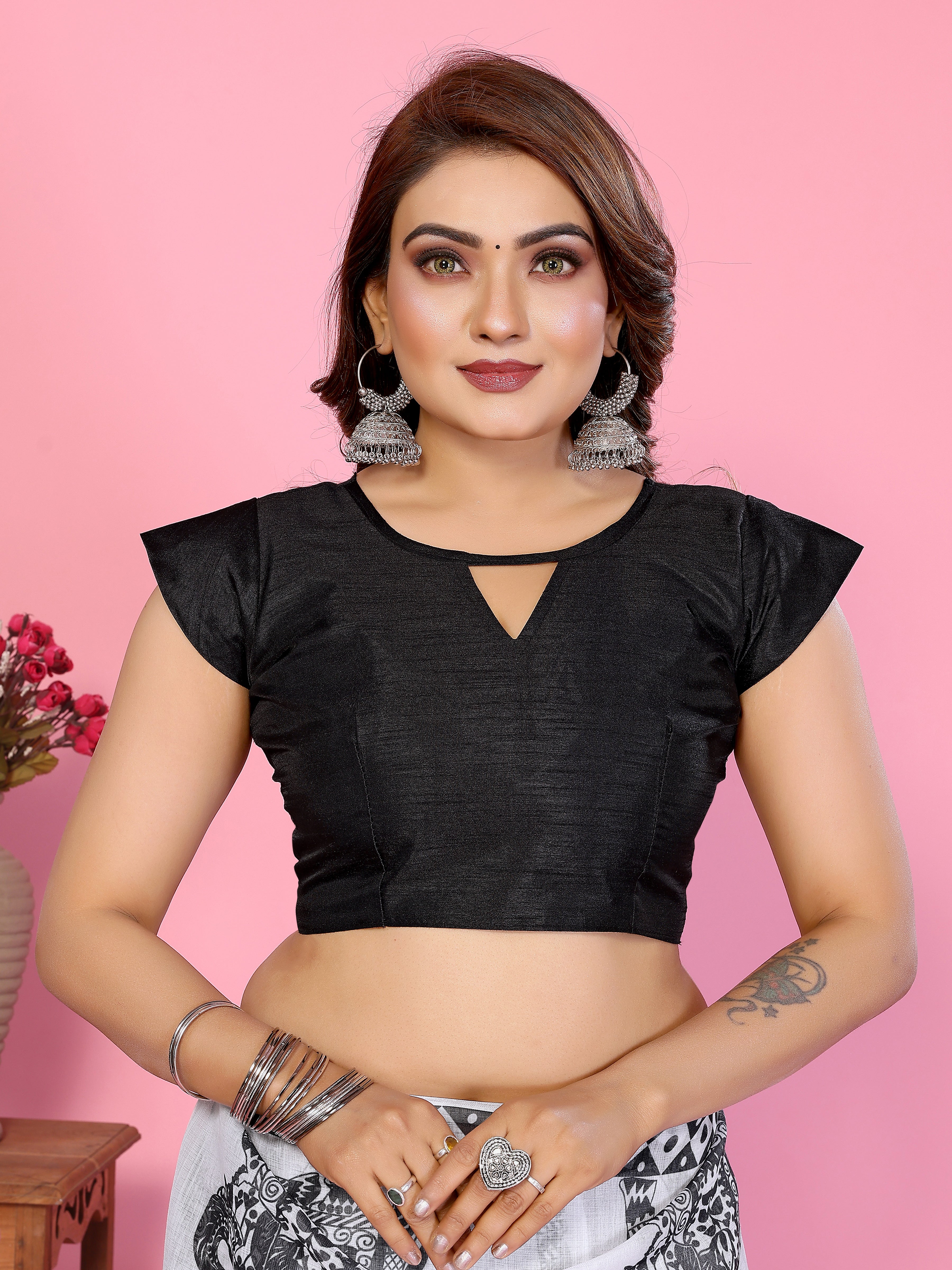 Women Soft Linen Cotton Elephant Printed Saree with Tribal Border Design