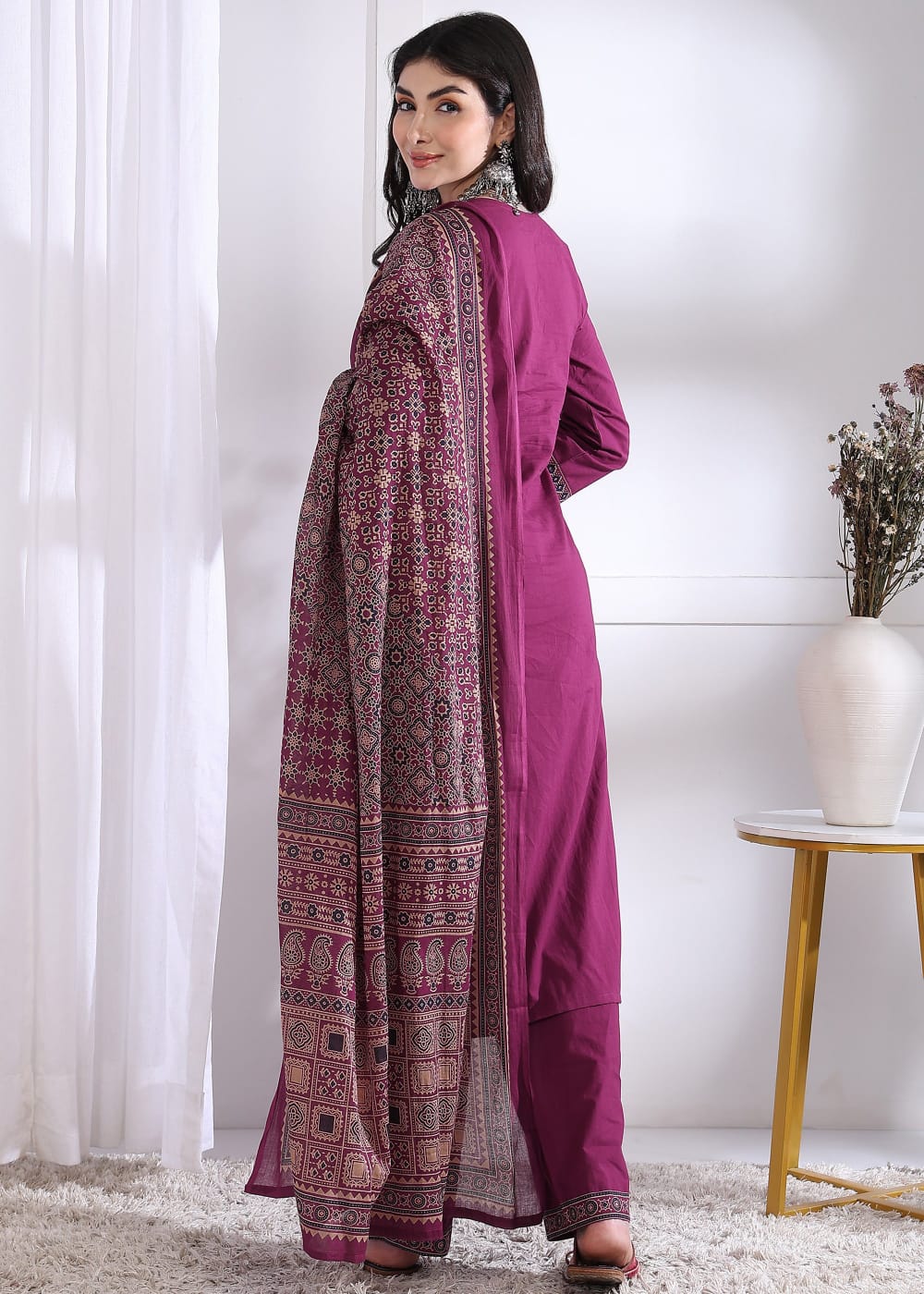 Women Ethnic Motifs Printed Regular Kurta with Pant & With Dupatta Kurta Sets