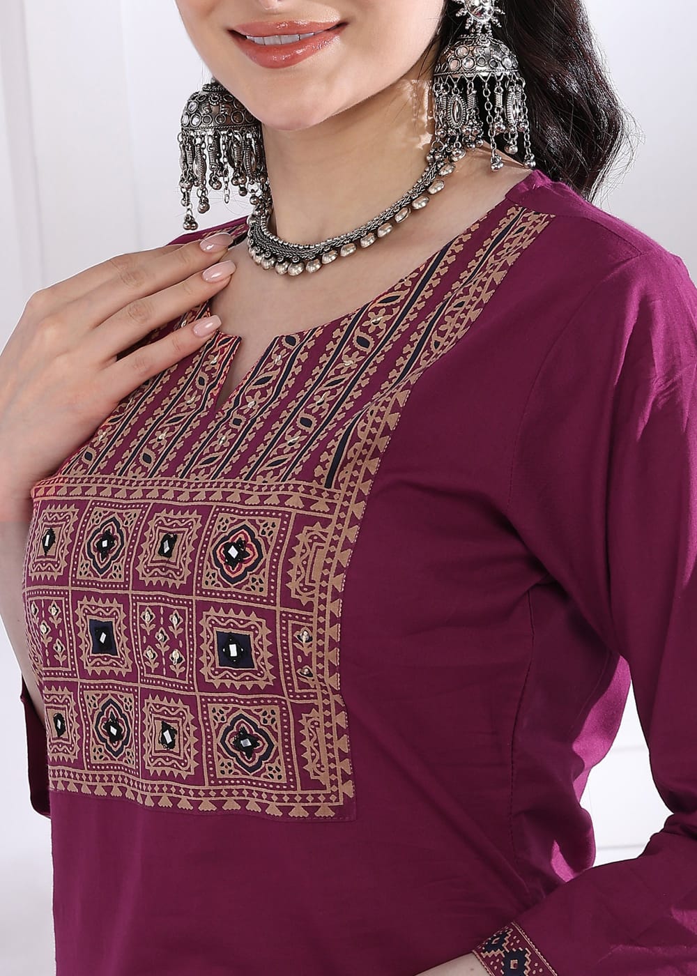 Women Ethnic Motifs Printed Regular Kurta with Pant & With Dupatta Kurta Sets
