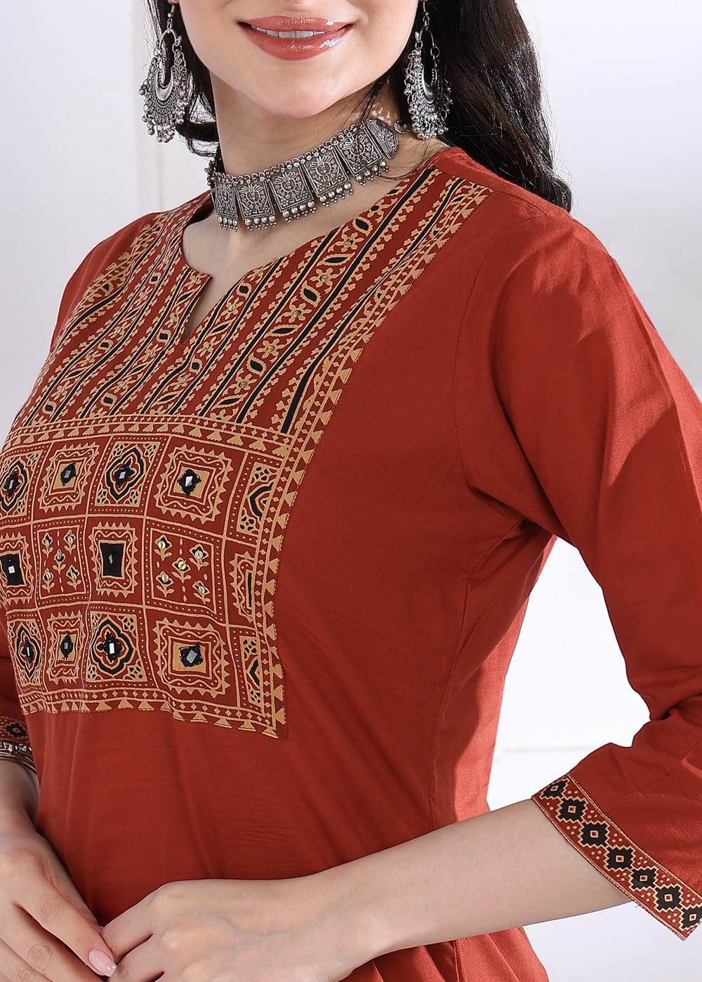 Women Ethnic Motifs Printed Regular Kurta with Pant & With Dupatta Kurta Sets