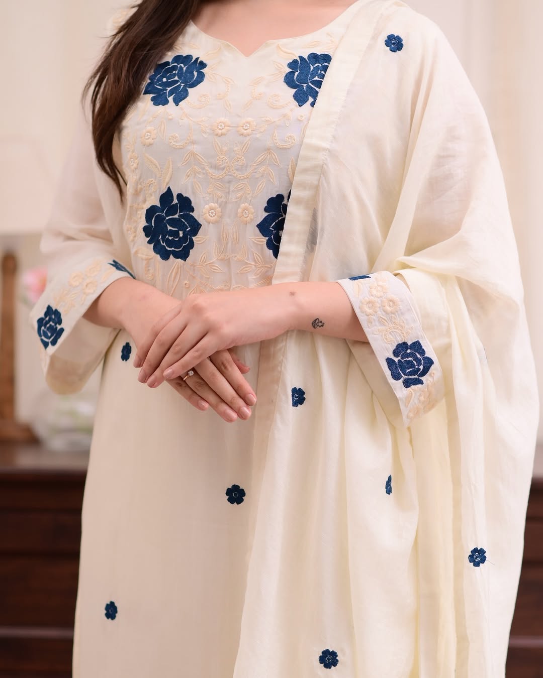 Women's Round Neck Floral Design Ivory Embroidered Kurta Set with Dupatta-Off White Embroidered Kurta, Trouser/Pant & Dupatta Set