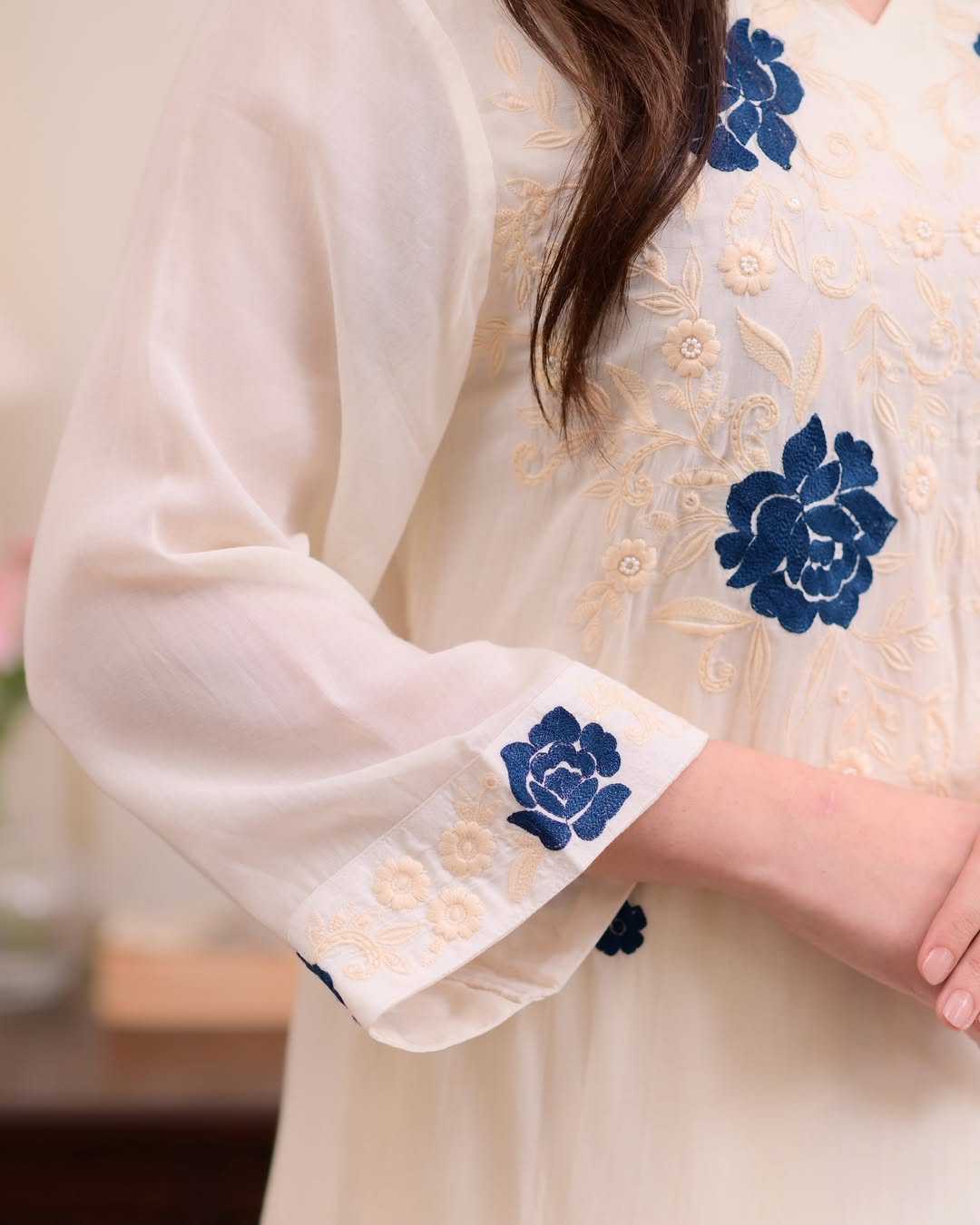 Women's Round Neck Floral Design Ivory Embroidered Kurta Set with Dupatta-Off White Embroidered Kurta, Trouser/Pant & Dupatta Set