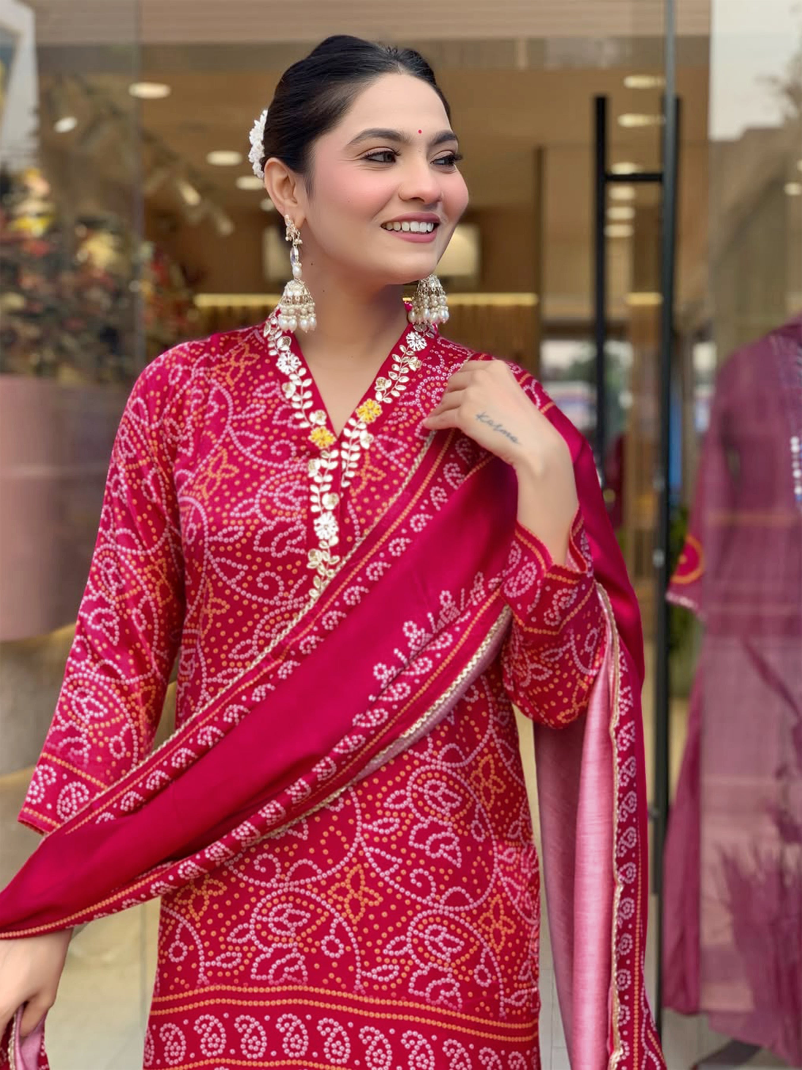 Women Viscose Silk Bandhani-Style Hand Printed Kurta with Pant And Dupatta