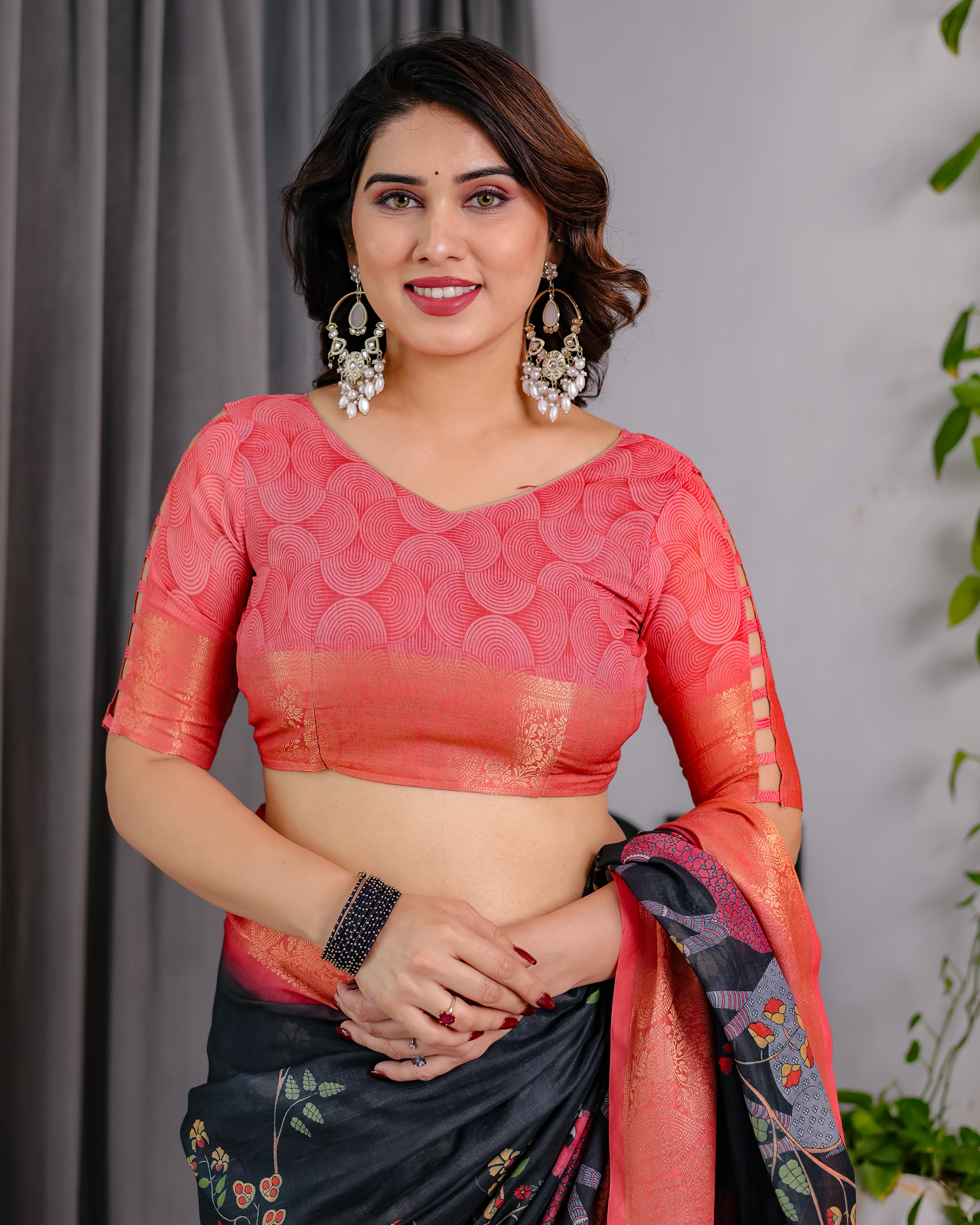 Women Premium Ethnic Linen Floral Digital Print Saree