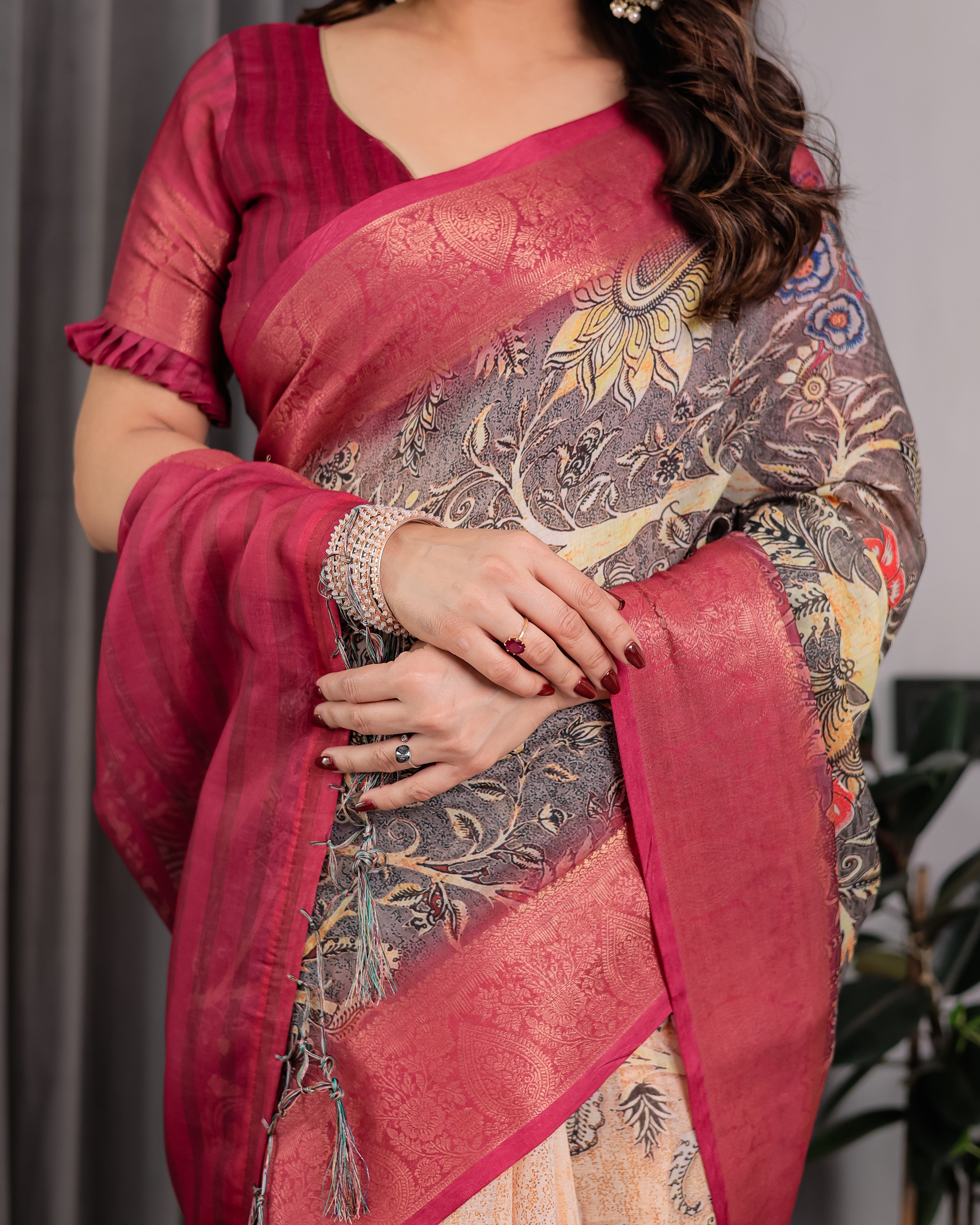 Women Premium Ethnic Linen Floral Digital Print Saree