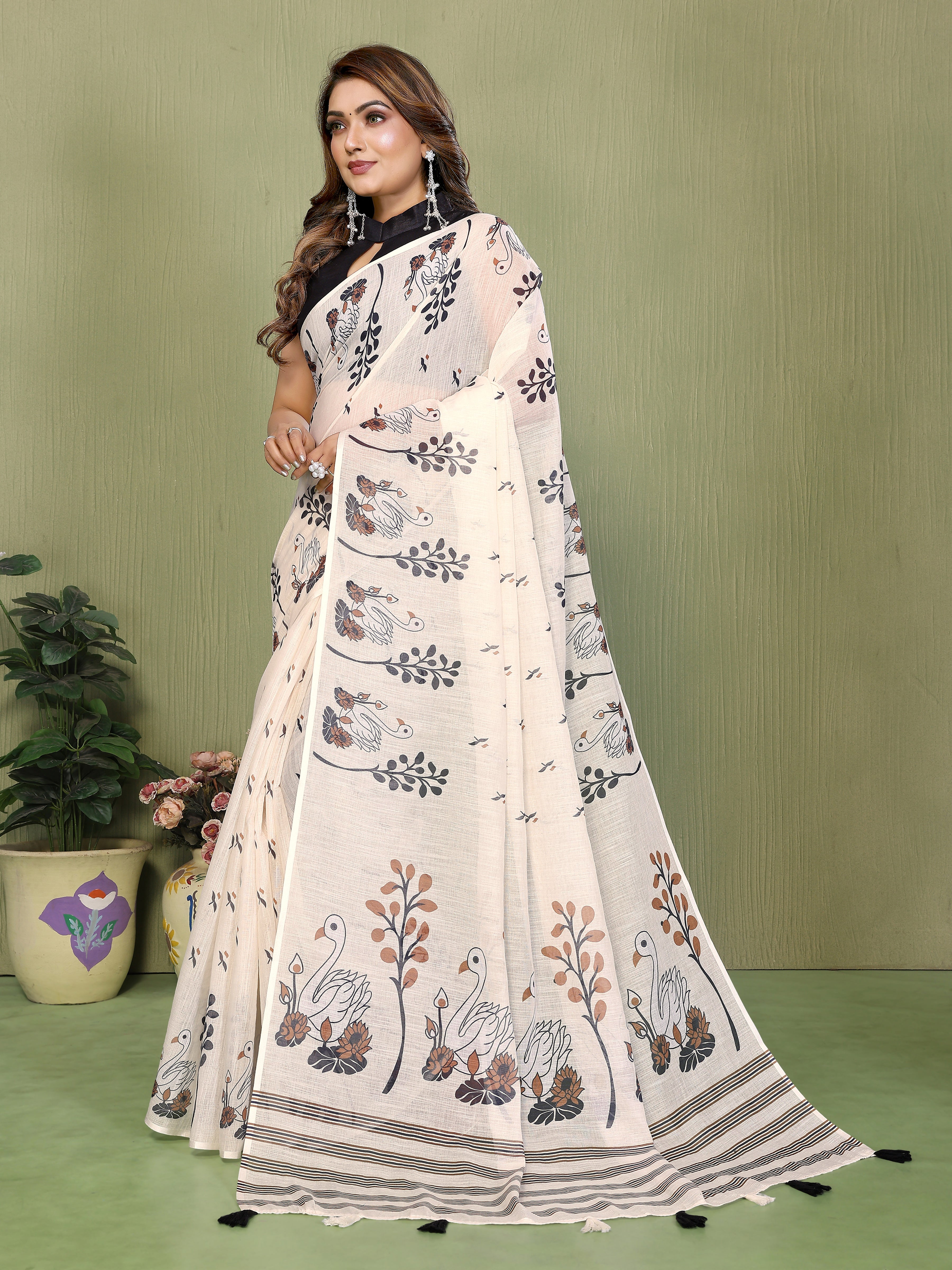 Women Soft Linen Cotton Swan Printed Saree with Floral Border Design