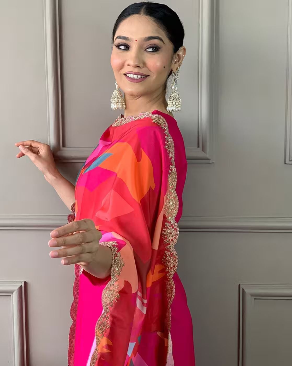 Women Embroidered Regular Thread Work Kurta with Pant & With Dupatta