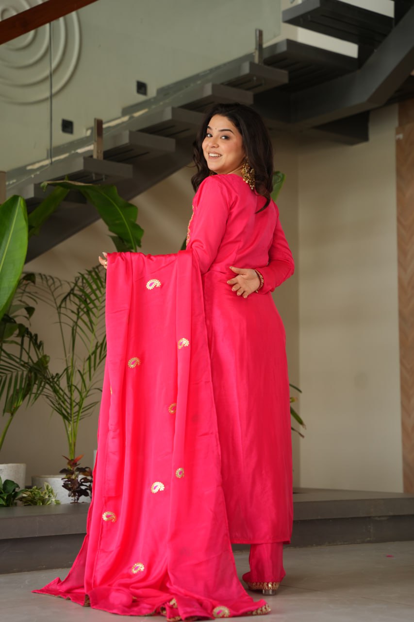 Elegant Chinnon Embroidered Top Pant Set with Lace Work and Dupatta