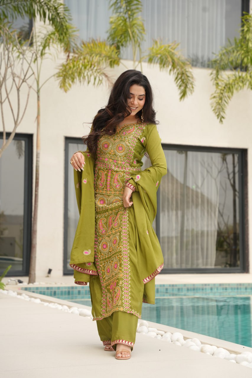Elegant Chinnon Embroidered Top Pant Set with Lace Work and Dupatta